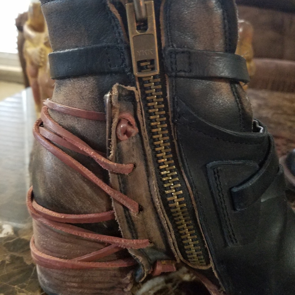 FREEBIRDS BOOTIES